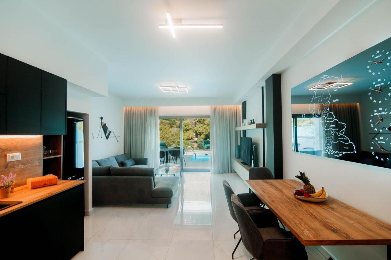 Elite Luxury * Parga